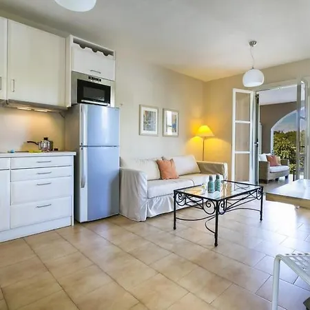 Windward At Captains Apartmán